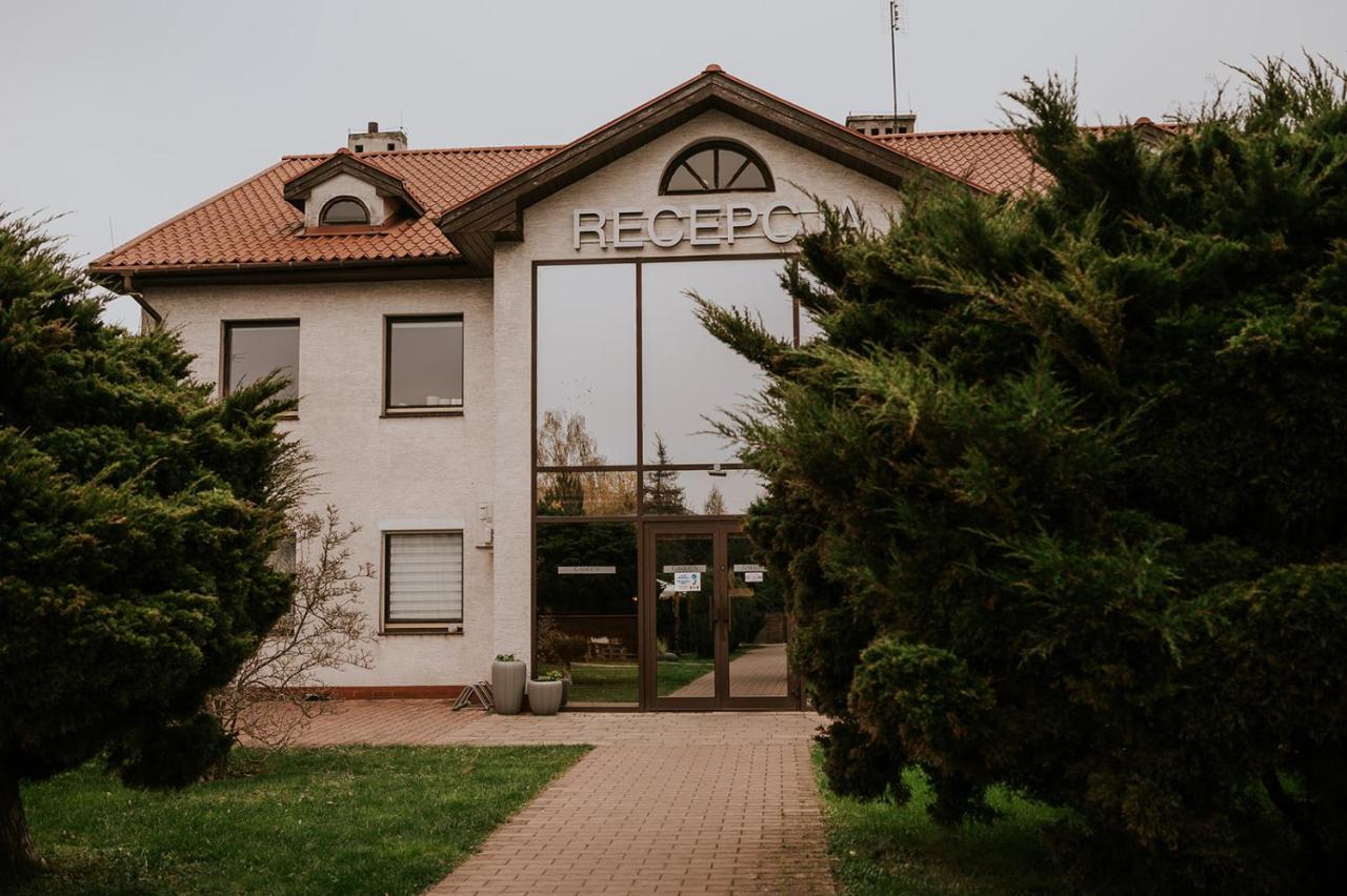 Hotel Garden Oleśnica المظهر الخارجي الصورة