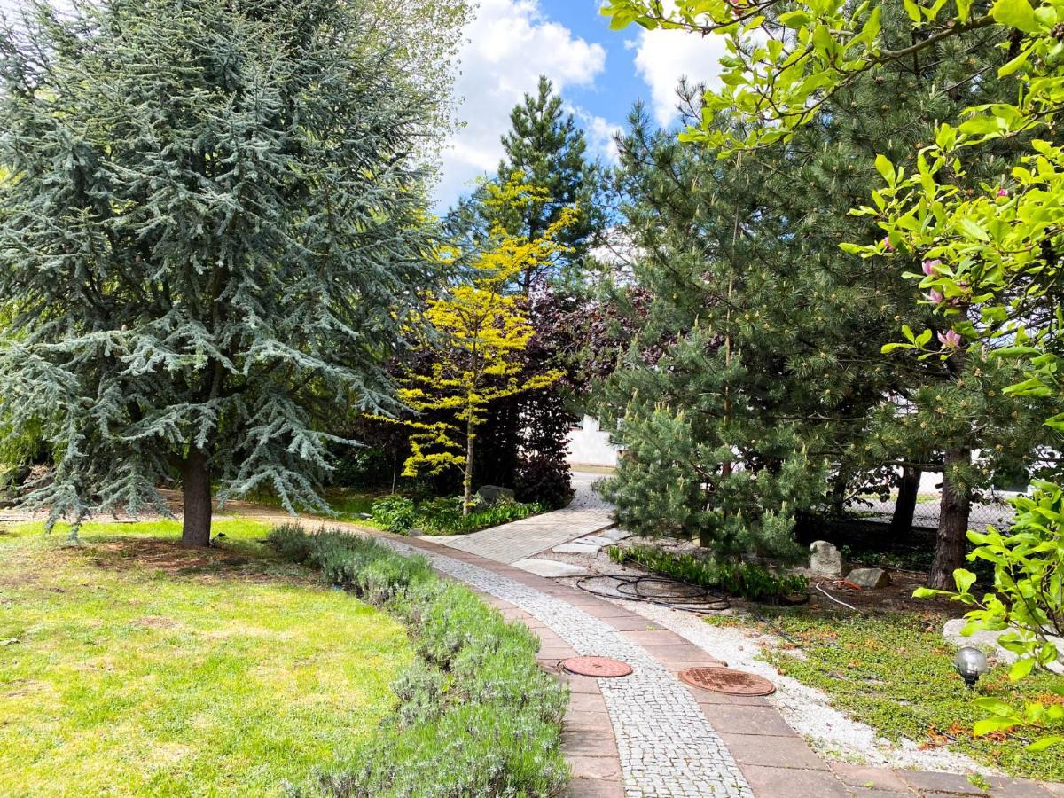 Hotel Garden Oleśnica المظهر الخارجي الصورة